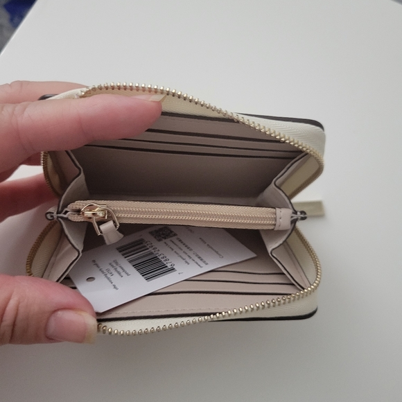 NWT kate spade white crem bow polka dot champagne gold zip around small wallet - Picture 5 of 5